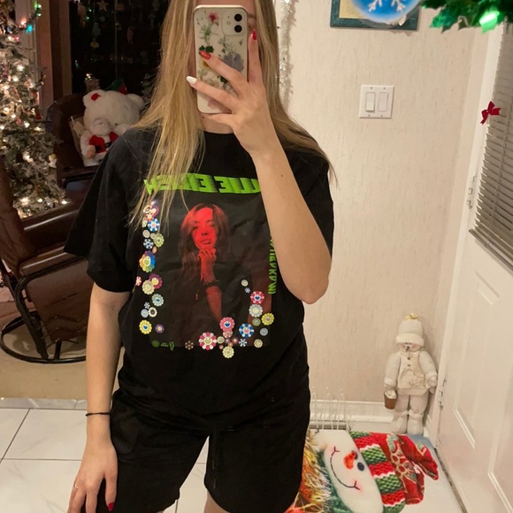 Billie Eilish x Takashi Murakami Collab T-shirt, NWT - Picture 7 of 8